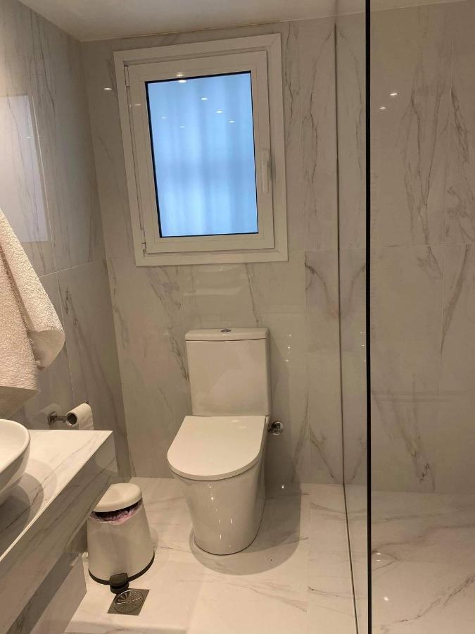 Ferienwohnung Oikoi II Koropi Exterior foto