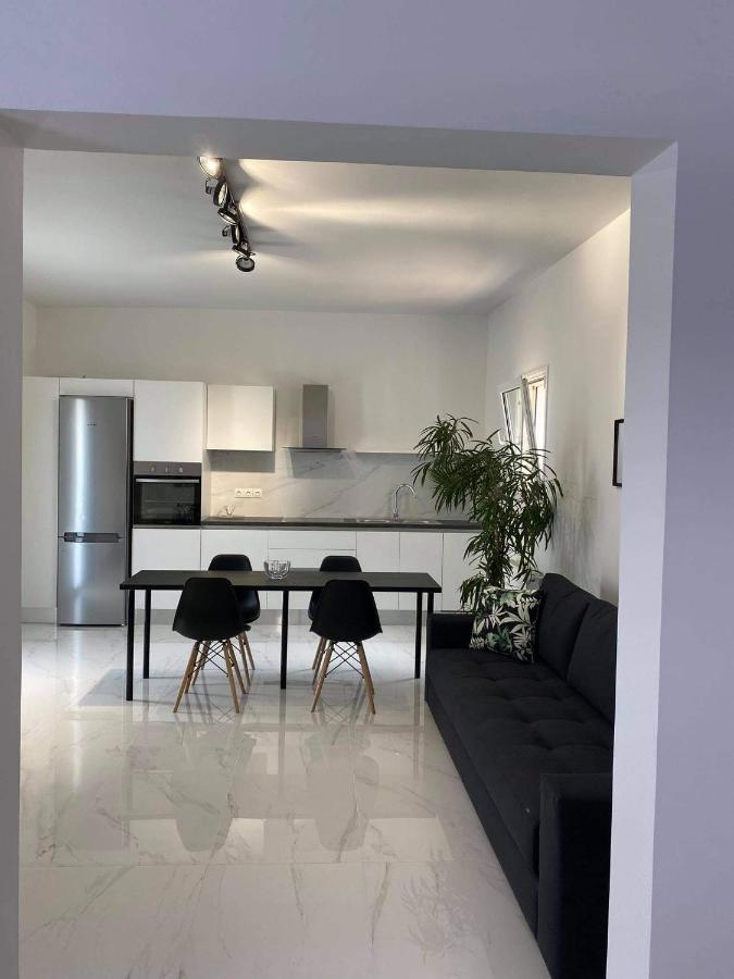 Ferienwohnung Oikoi II Koropi Exterior foto