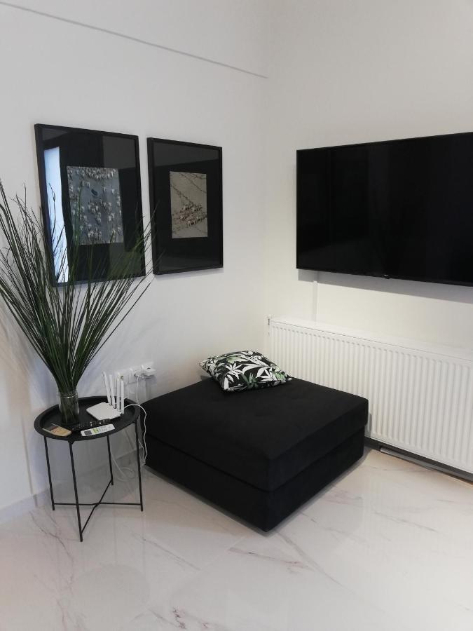 Ferienwohnung Oikoi II Koropi Exterior foto